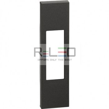 BTicino Living Now cover presa italiana nero KG02