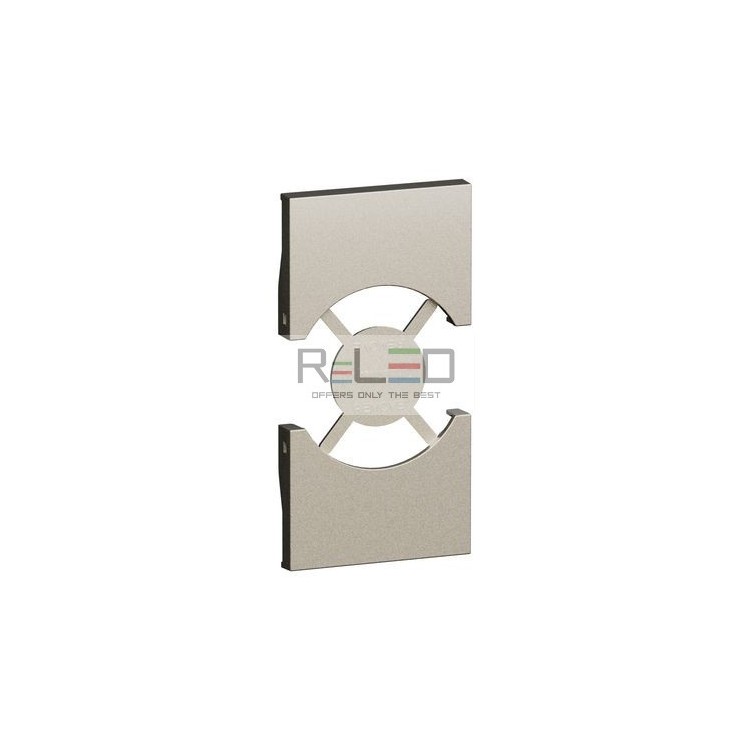 BTicino Living Now cover presa Italia/Germania P40 Champagne KC03